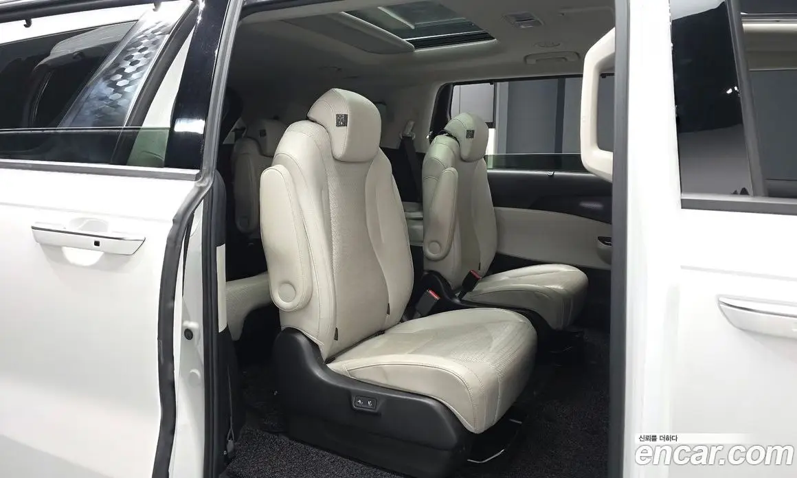 Kia Carnival 2021 2.2 автомат (гидро), фото 12 Kia Carnival 2021 2.2 автомат (гидро), фото 12
