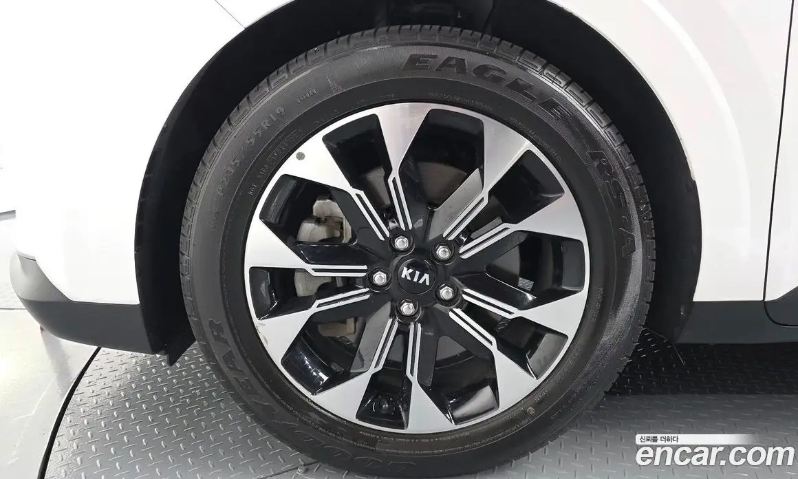 Kia Carnival 2021 2.2 автомат (гидро), фото 5 Kia Carnival 2021 2.2 автомат (гидро), фото 5