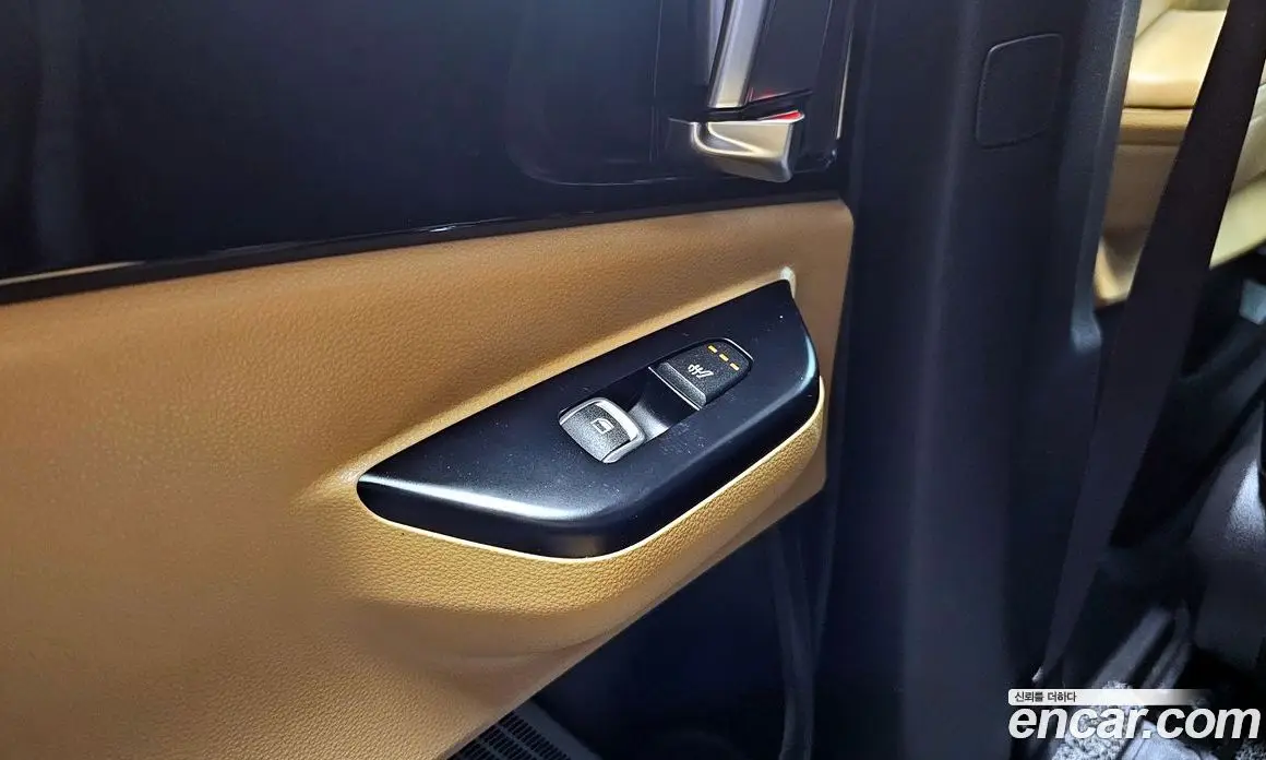 Kia Carnival 2021 2.2 автомат (гидро), фото 18