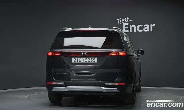Kia Carnival 2021 2.2 автомат (гидро), миниатюра 4