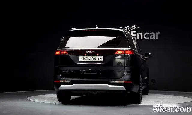 Kia Carnival 2021 2.2 автомат (гидро), миниатюра 4 Kia Carnival 2021 2.2 автомат (гидро), миниатюра 4