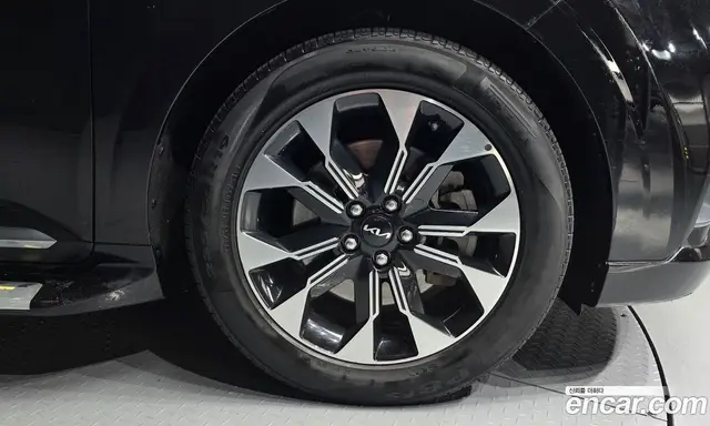 Kia Carnival 2021 2.2 автомат (гидро), миниатюра 5