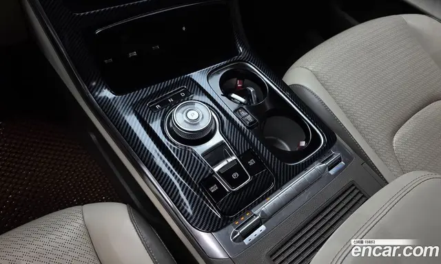 Kia Carnival 2021 2.2 автомат (гидро), миниатюра 9