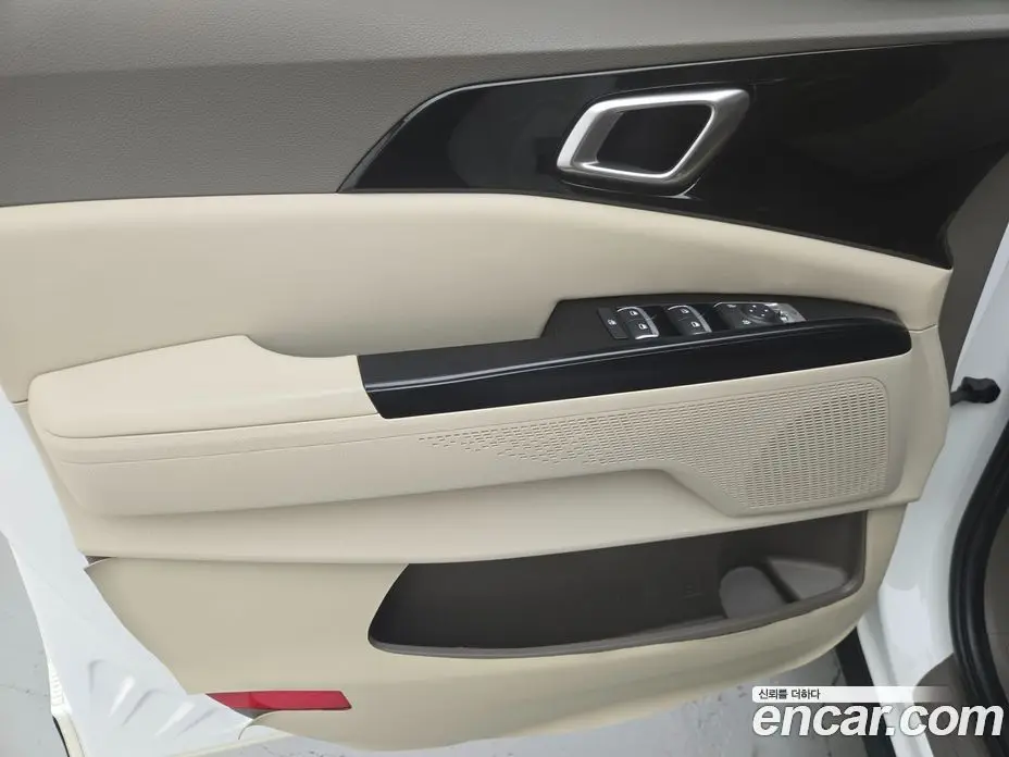 Kia Carnival 2021 3.5 автомат (гидро), фото 19