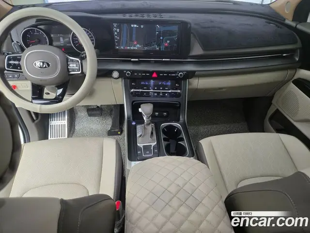 Kia Carnival 2021 3.5 автомат (гидро), миниатюра 7