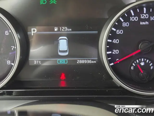 Kia Carnival 2021 3.5 автомат (гидро), миниатюра 8