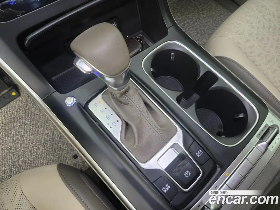 Kia Carnival 2021 3.5 автомат (гидро), фото 9