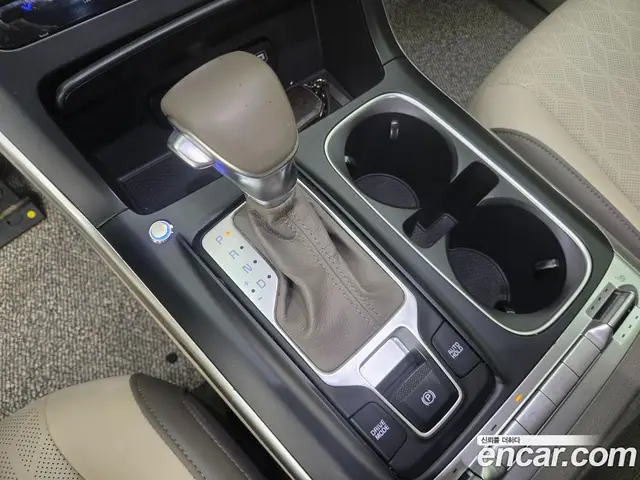 Kia Carnival 2021 3.5 автомат (гидро), миниатюра 9