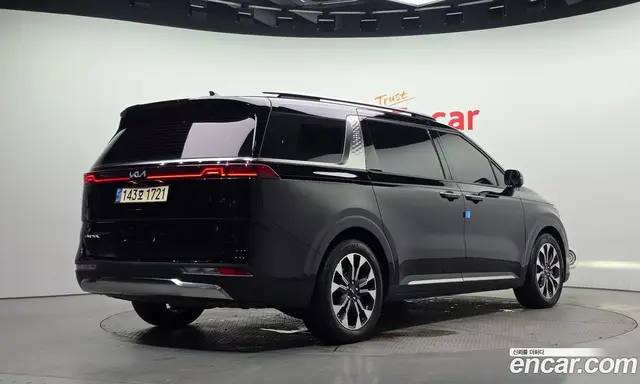 Kia Carnival 2022 2.2 автомат (гидро), миниатюра 2