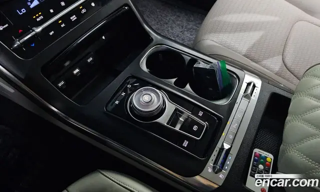 Kia Carnival 2022 2.2 автомат (гидро), миниатюра 12