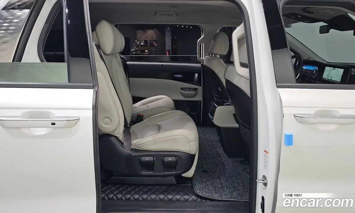 Kia Carnival 2022 2.2 автомат (гидро), фото 16 Kia Carnival 2022 2.2 автомат (гидро), фото 16