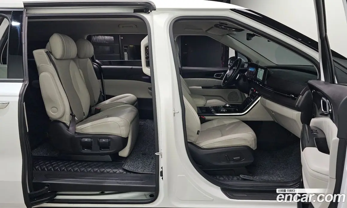 Kia Carnival 2022 2.2 автомат (гидро), фото 18 Kia Carnival 2022 2.2 автомат (гидро), фото 18