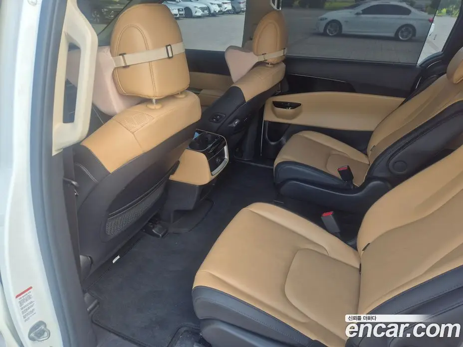 Kia Carnival 2023 3.5 автомат (гидро), фото 11