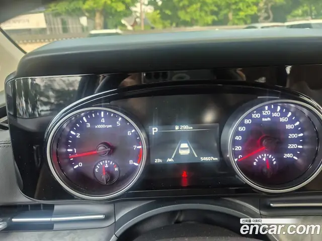 Kia Carnival 2023 3.5 автомат (гидро), миниатюра 8