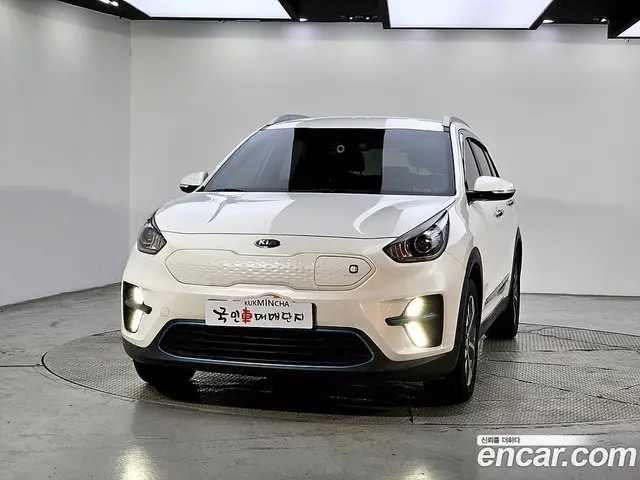 Kia Niro 2019 0.2 автомат (гидро), миниатюра 3