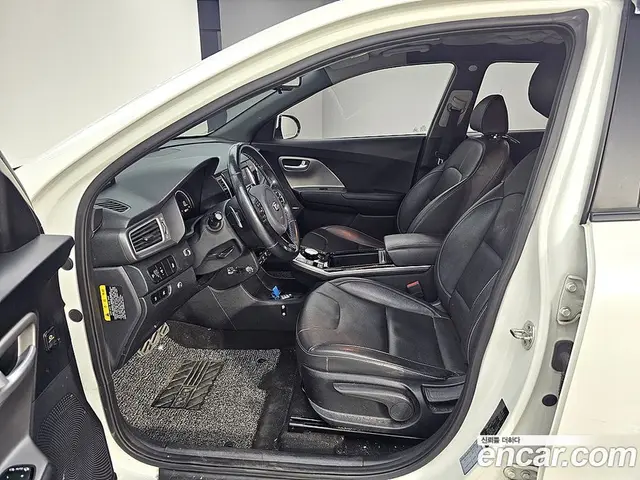 Kia Niro 2019 0.2 автомат (гидро), миниатюра 8