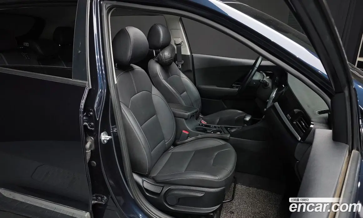 Kia Niro 2020 1.6 автомат (гидро), фото 12 Kia Niro 2020 1.6 автомат (гидро), фото 12