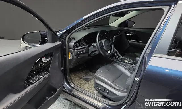 Kia Niro 2020 1.6 автомат (гидро), миниатюра 10 Kia Niro 2020 1.6 автомат (гидро), миниатюра 10
