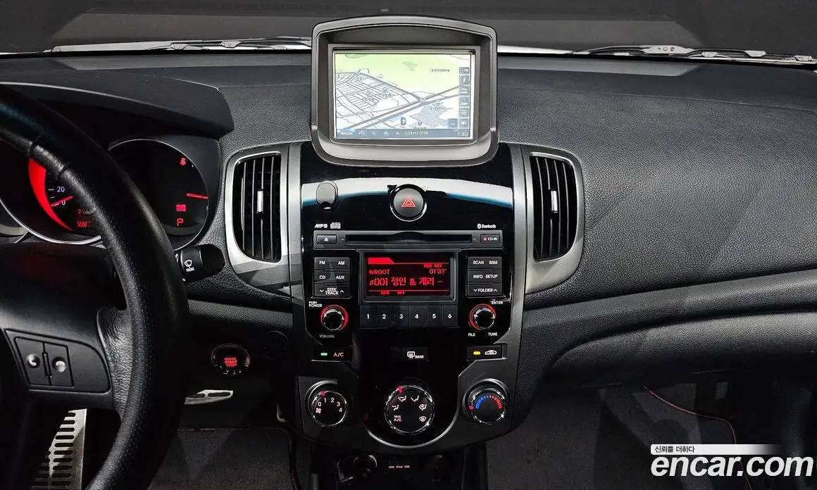 Kia Porte 2011 1.6 автомат (гидро), фото 16