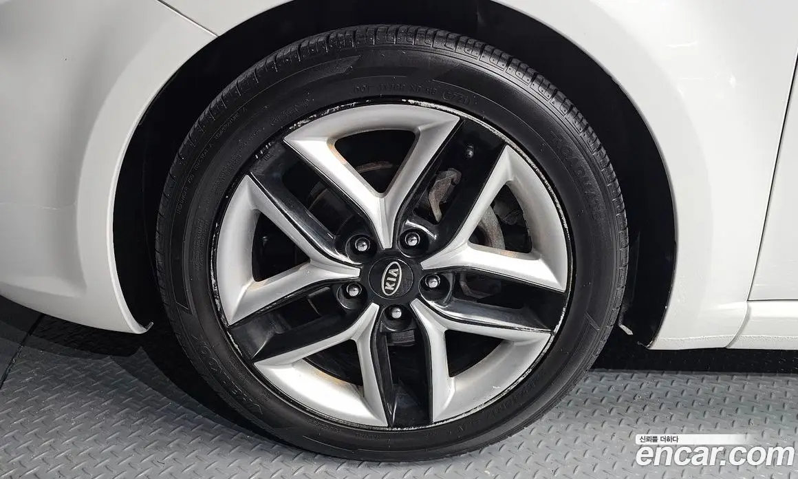 Kia Porte 2011 1.6 автомат (гидро), фото 5