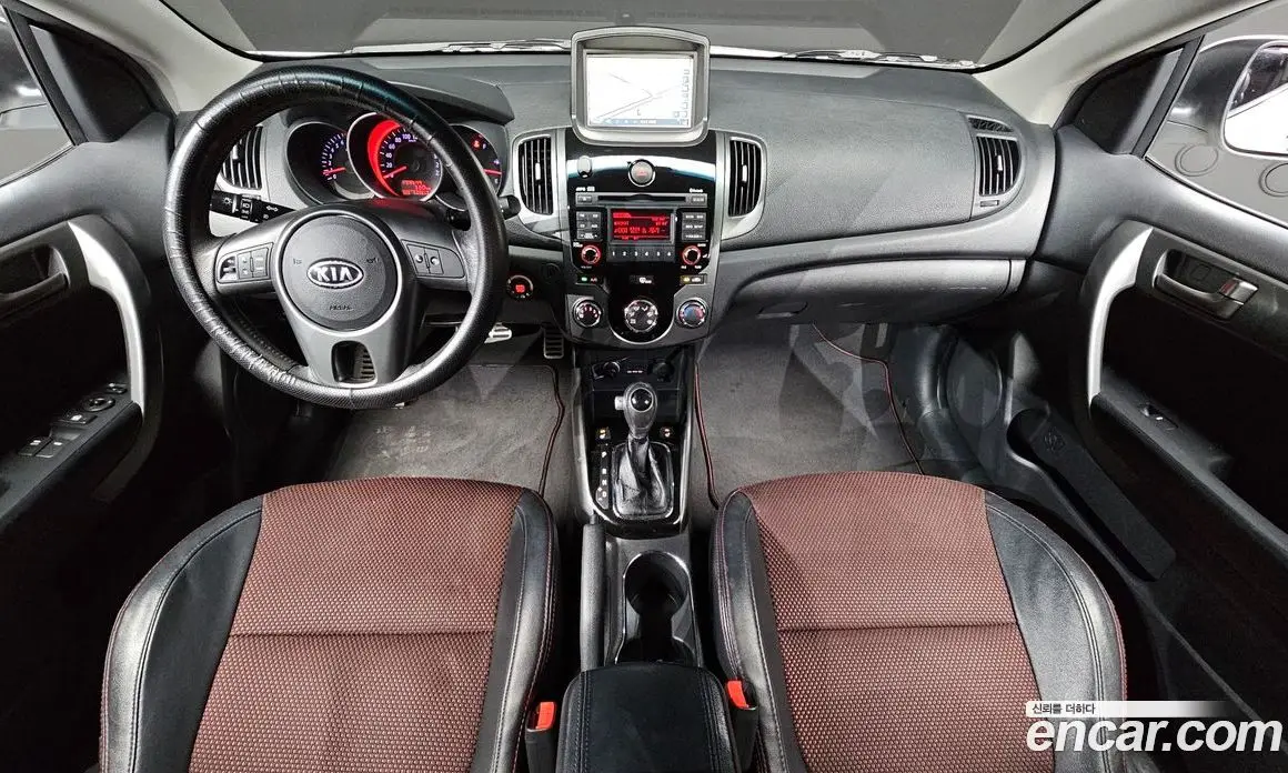 Kia Porte 2011 1.6 автомат (гидро), фото 7