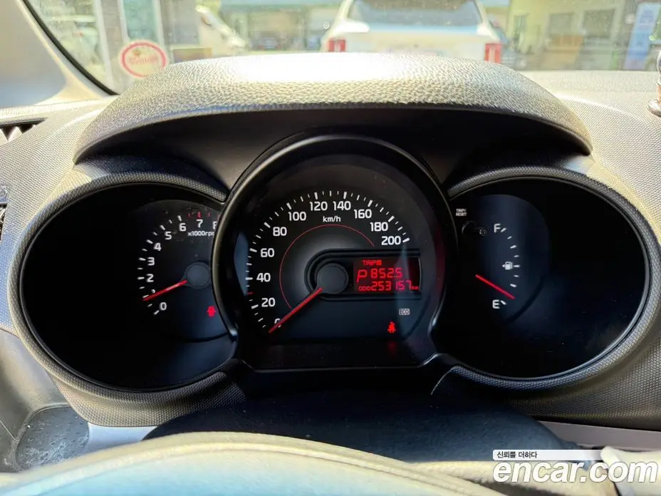 Kia Ray 2012 1.0 автомат (гидро), фото 11 Kia Ray 2012 1.0 автомат (гидро), фото 11