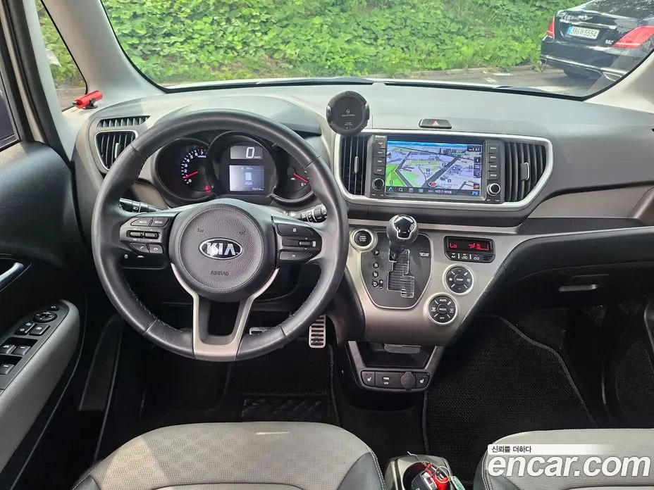 Kia Ray 2020 1.0 автомат (гидро), фото 16