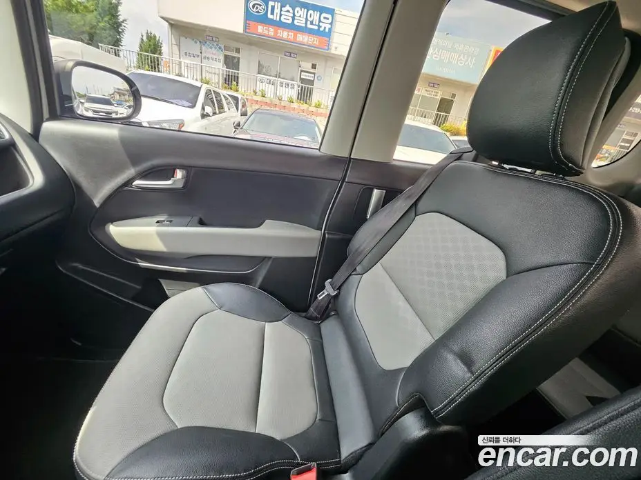 Kia Ray 2020 1.0 автомат (гидро), фото 17