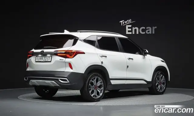 Kia Seltos 2020 1.6 автомат (гидро), миниатюра 2
