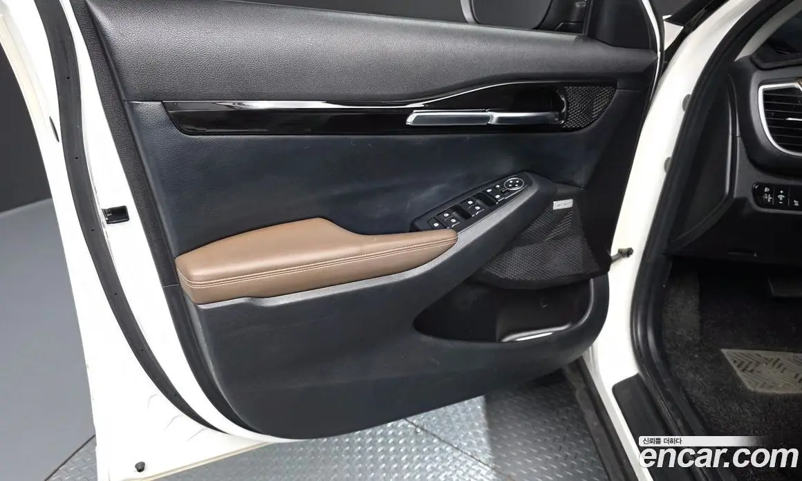 Kia Seltos 2020 1.6 автомат (гидро), фото 13