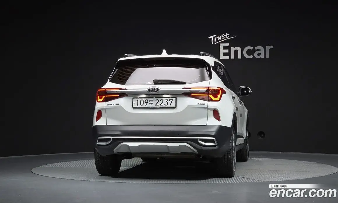 Kia Seltos 2020 1.6 автомат (гидро), фото 4