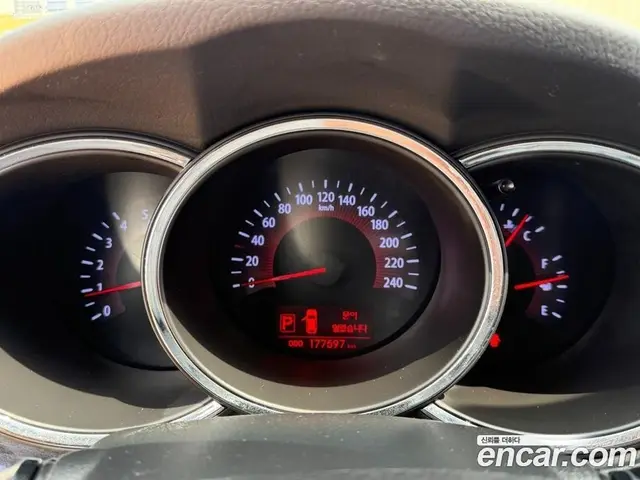 Kia Sorento 2011 2.0 автомат (гидро), миниатюра 7