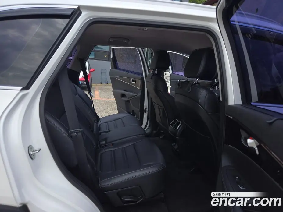 Kia Sorento 2017 2.0 автомат (гидро), фото 14 Kia Sorento 2017 2.0 автомат (гидро), фото 14