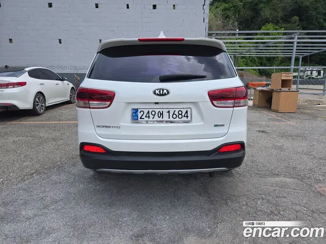 Kia Sorento 2017 2.0 автомат (гидро), миниатюра 6 Kia Sorento 2017 2.0 автомат (гидро), миниатюра 6