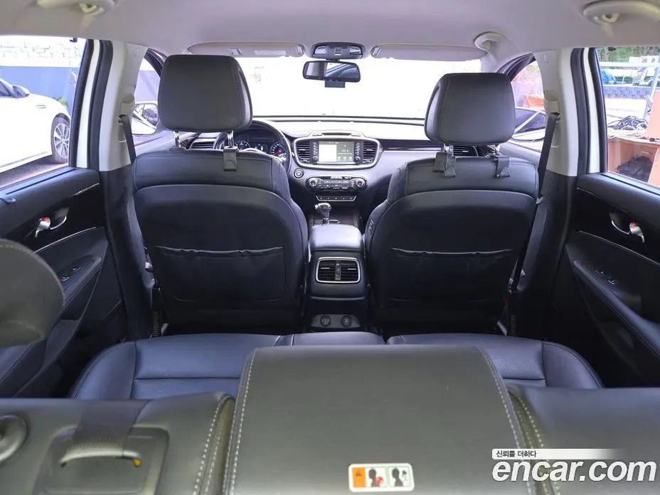 Kia Sorento 2017 2.0 автомат (гидро), фото 7 Kia Sorento 2017 2.0 автомат (гидро), фото 7