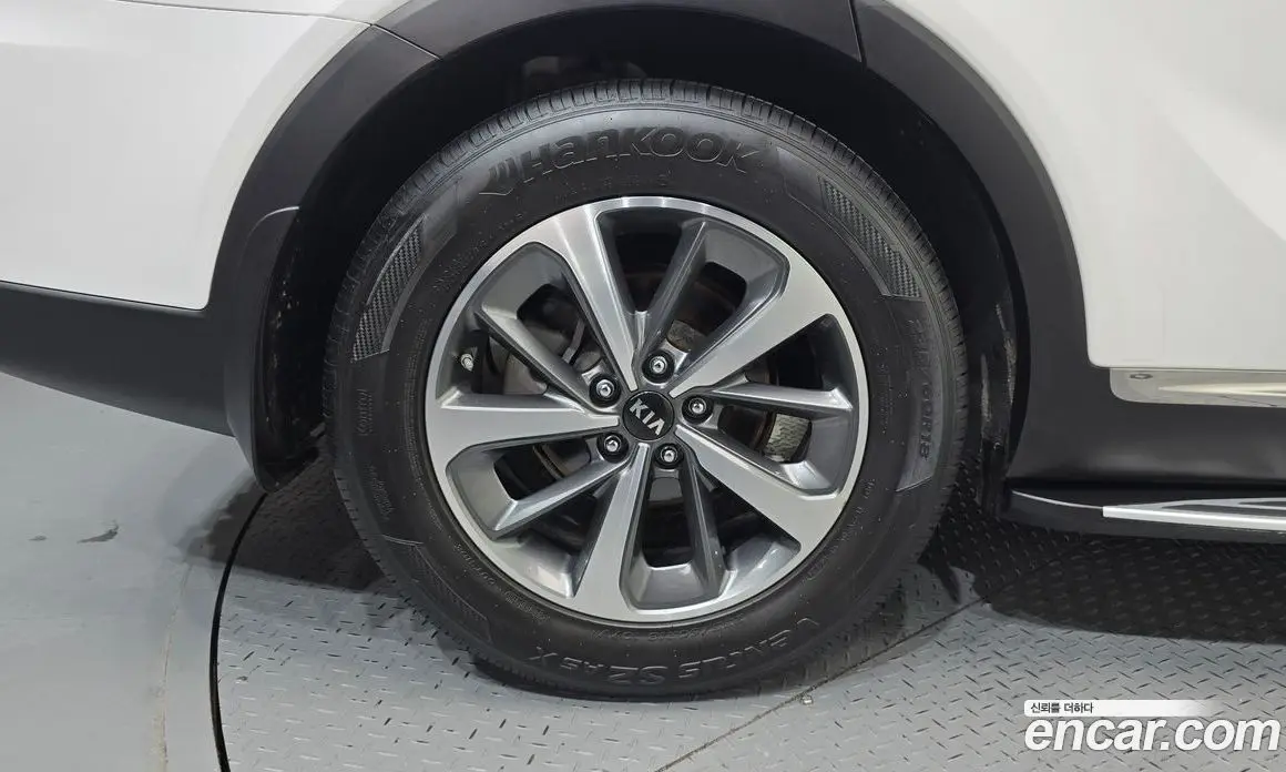 Kia Sorento 2018 2.0 автомат (гидро), фото 5 Kia Sorento 2018 2.0 автомат (гидро), фото 5