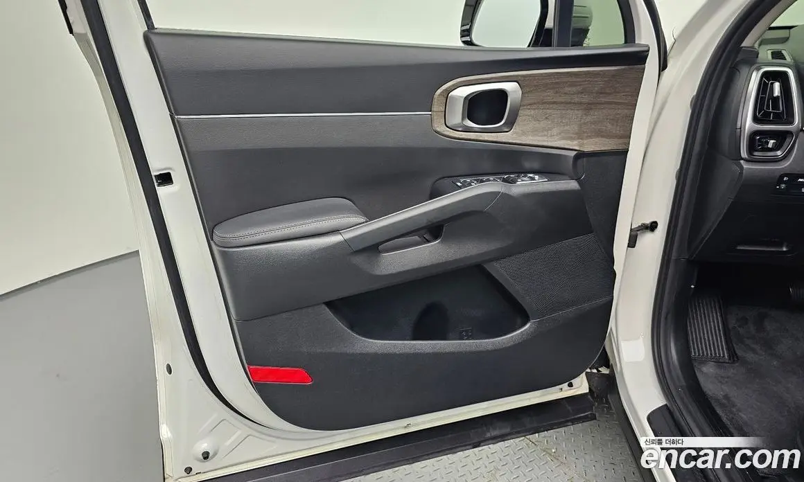 Kia Sorento 2021 2.2 автомат (гидро), фото 14 Kia Sorento 2021 2.2 автомат (гидро), фото 14
