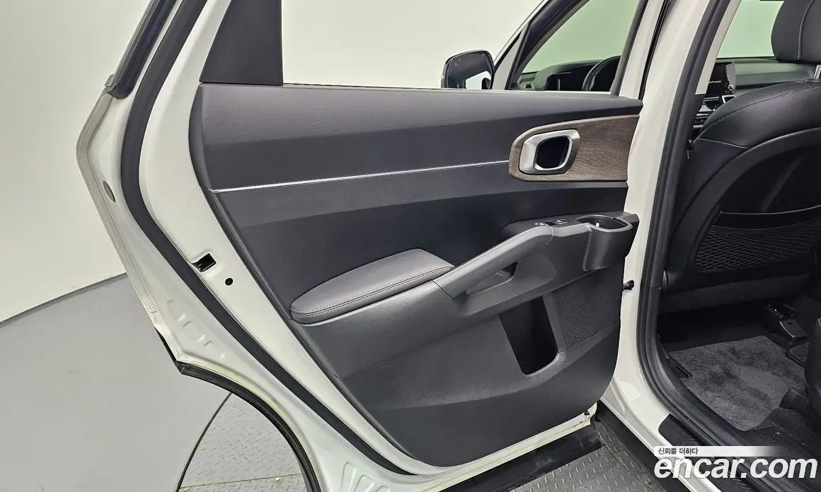 Kia Sorento 2021 2.2 автомат (гидро), фото 15 Kia Sorento 2021 2.2 автомат (гидро), фото 15