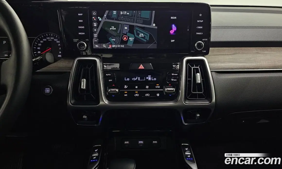 Kia Sorento 2021 2.2 автомат (гидро), фото 19 Kia Sorento 2021 2.2 автомат (гидро), фото 19