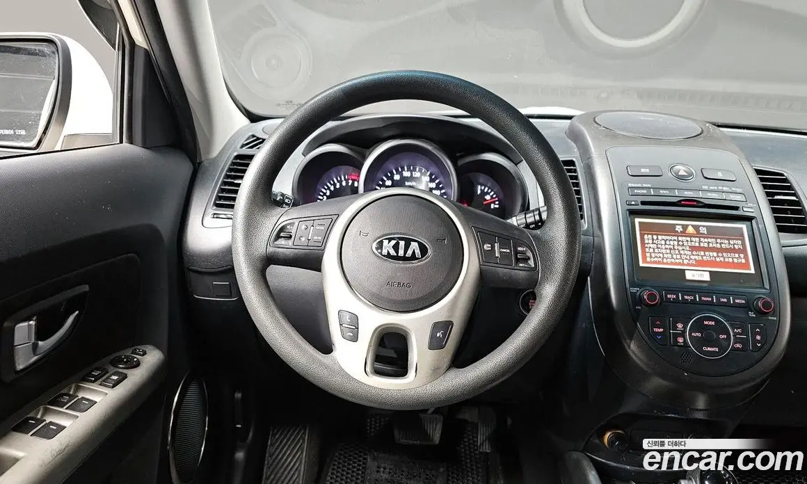 Kia Soul 2012 1.6 автомат (гидро), фото 13