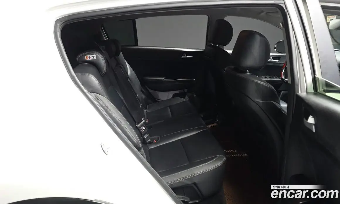 Kia Sportage 2015 2.0 автомат (гидро), фото 12 Kia Sportage 2015 2.0 автомат (гидро), фото 12