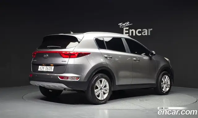 Kia Sportage 2016 2.0 автомат (гидро), миниатюра 2