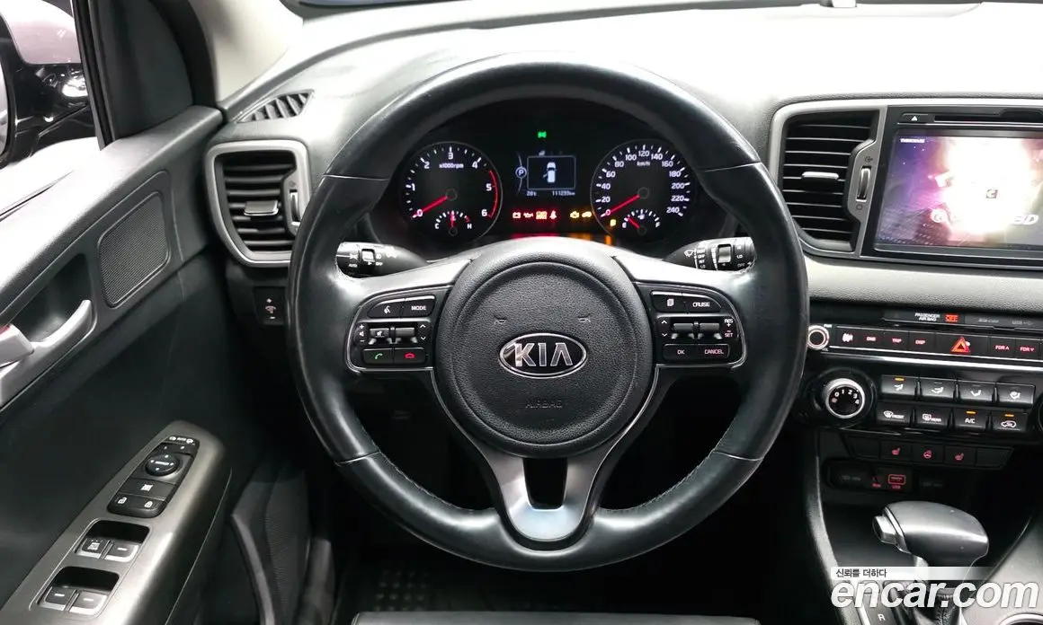 Kia Sportage 2016 2.0 автомат (гидро), фото 13