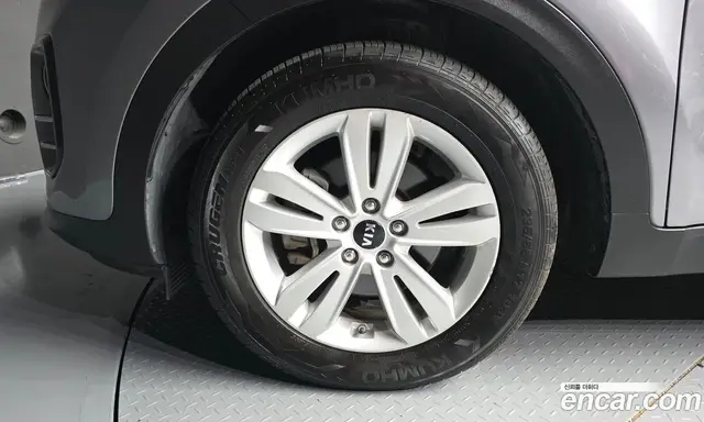 Kia Sportage 2016 2.0 автомат (гидро), миниатюра 5