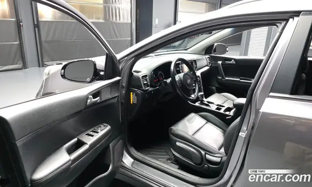 Kia Sportage 2016 2.0 автомат (гидро), миниатюра 10