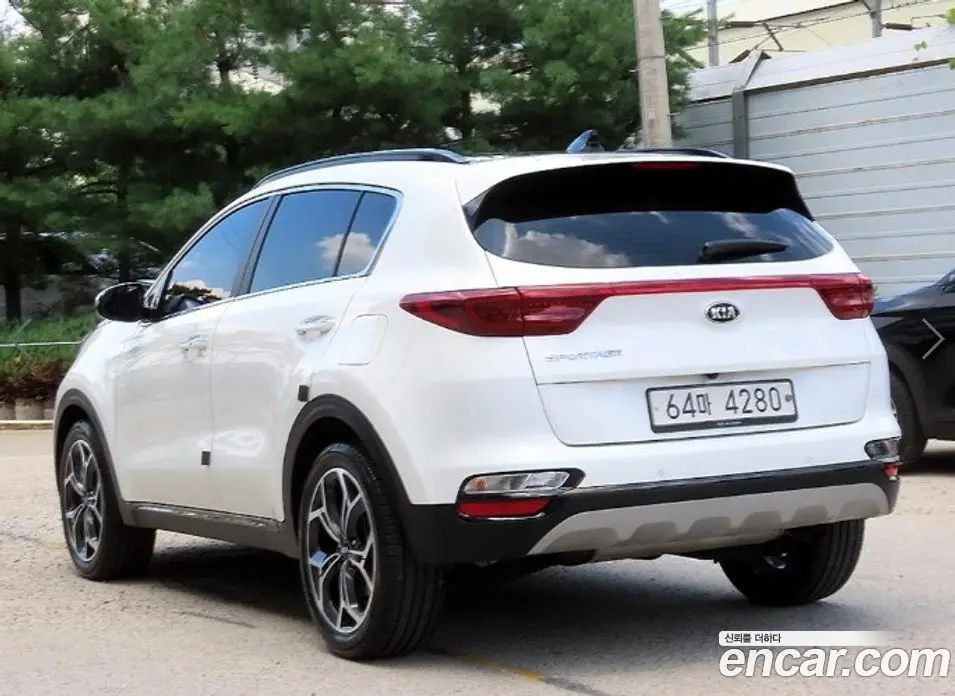 Kia Sportage 2018 2.0 автомат (гидро), фото 3