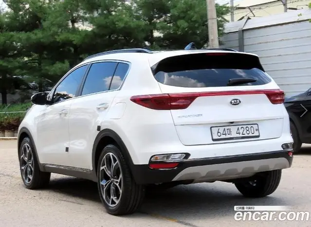 Kia Sportage 2018 2.0 автомат (гидро), миниатюра 3