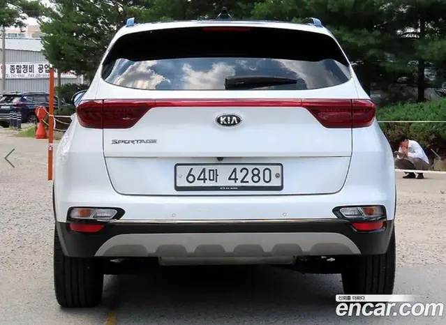 Kia Sportage 2018 2.0 автомат (гидро), миниатюра 4
