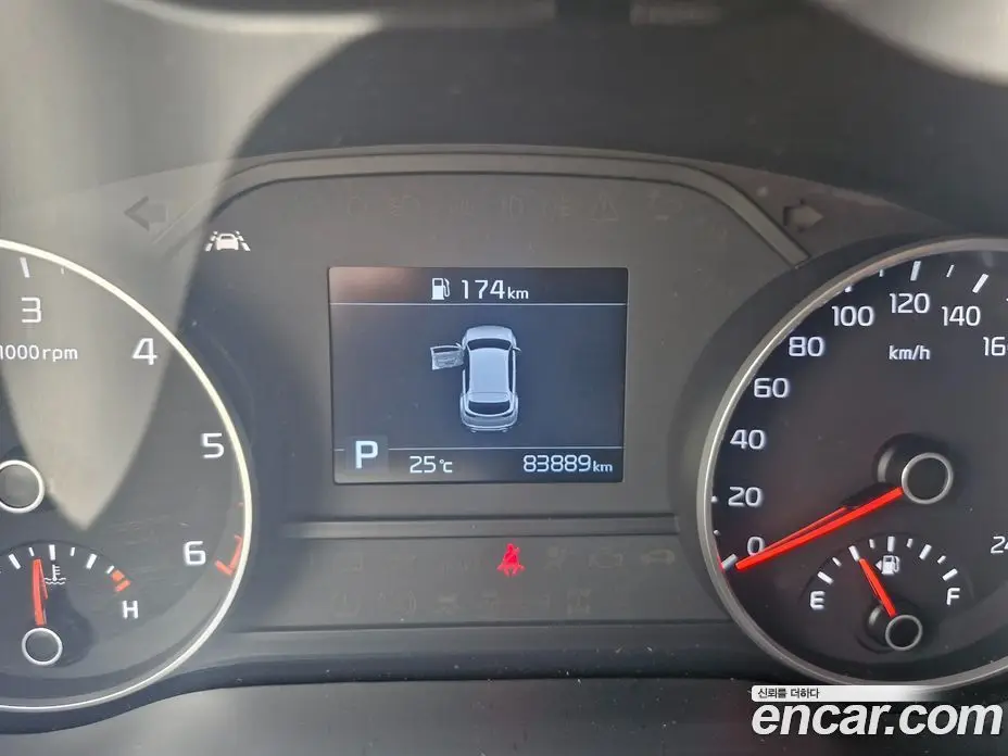 Kia Sportage 2018 2.0 автомат (гидро), фото 16