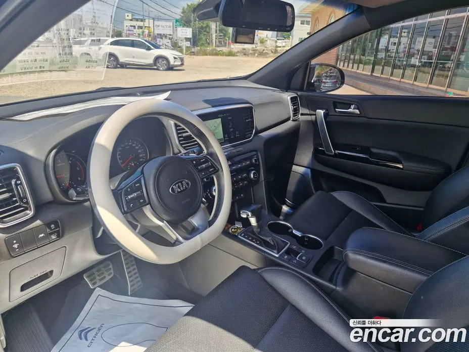 Kia Sportage 2018 2.0 автомат (гидро), фото 9